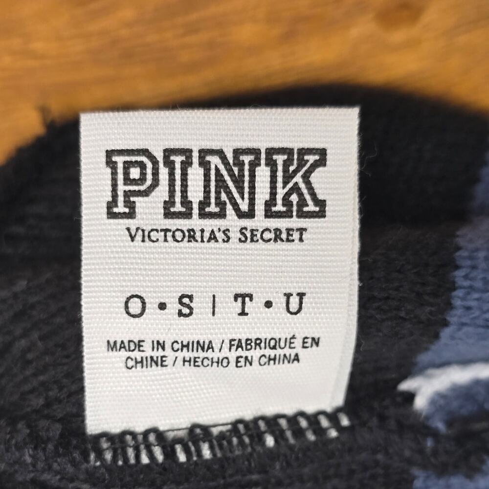 Victoria Secret Pink Blue White Pom Pom Winter Warm Beanie OSFM - Picture 5 of 6